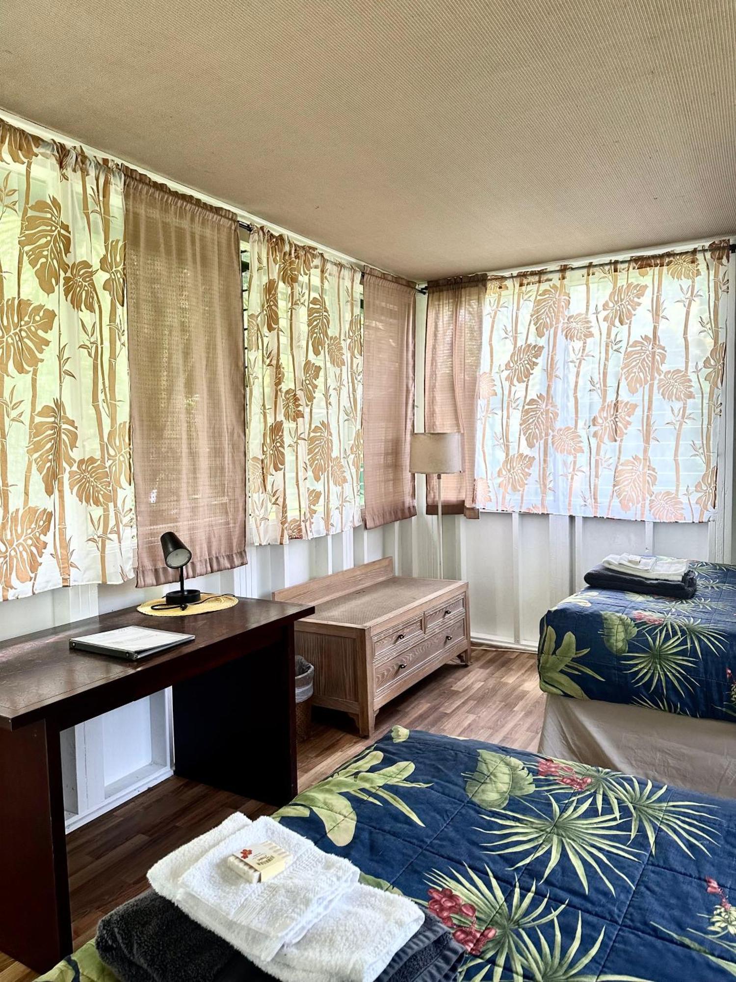 Hawaiian Sanctuary Eco Retreat Center Villa Pahoa Bilik gambar
